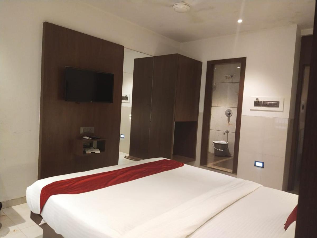 Hotel Monarch Express Near Karnala Sports Academy Panvel,Navi Mumbai Kültér fotó