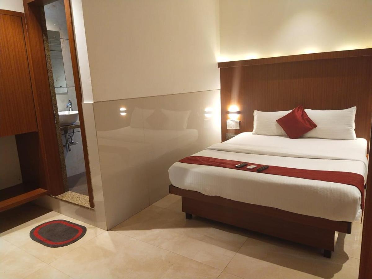 Hotel Monarch Express Near Karnala Sports Academy Panvel,Navi Mumbai Kültér fotó