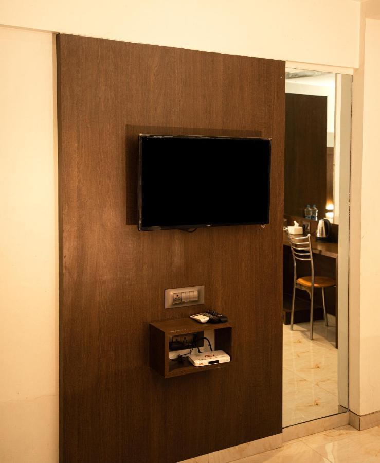 Hotel Monarch Express Near Karnala Sports Academy Panvel,Navi Mumbai Kültér fotó