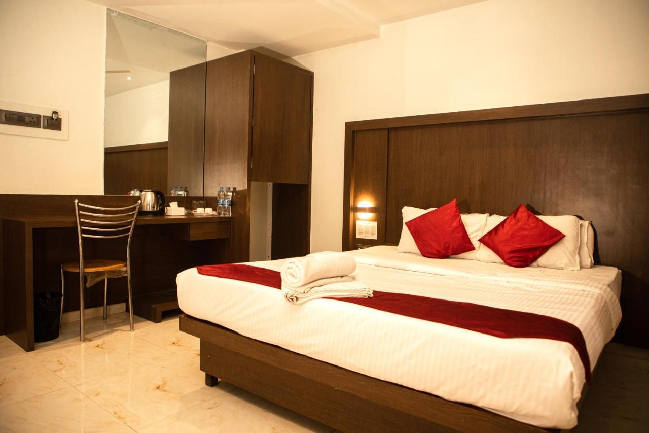 Hotel Monarch Express Near Karnala Sports Academy Panvel,Navi Mumbai Kültér fotó